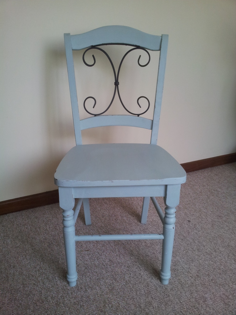 Completely finished and shabby chic.....